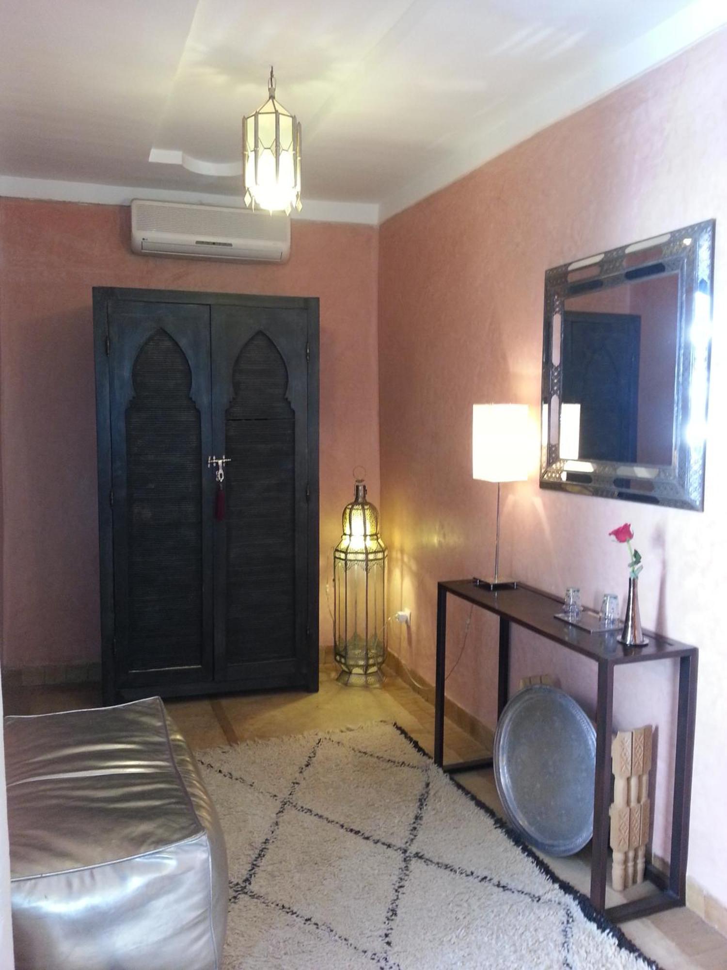 Azza Riad 4*